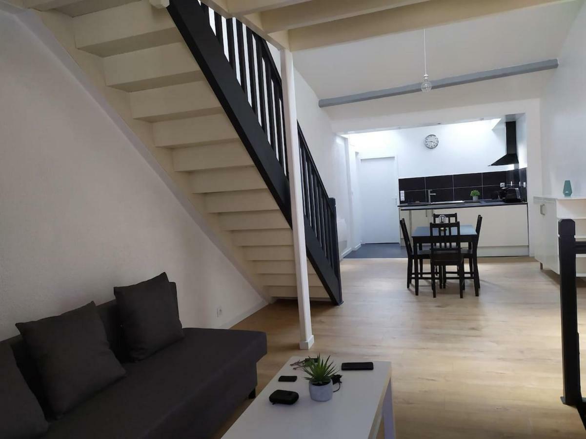 Malestroit Duplex Plein Centre Ville 10B מראה חיצוני תמונה